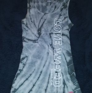 Size M Womens "Love Weed" Tank